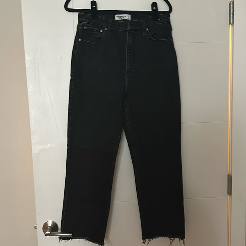 Abercrombie High Rise Ankle Straight Jeans women’s size 29 black denim